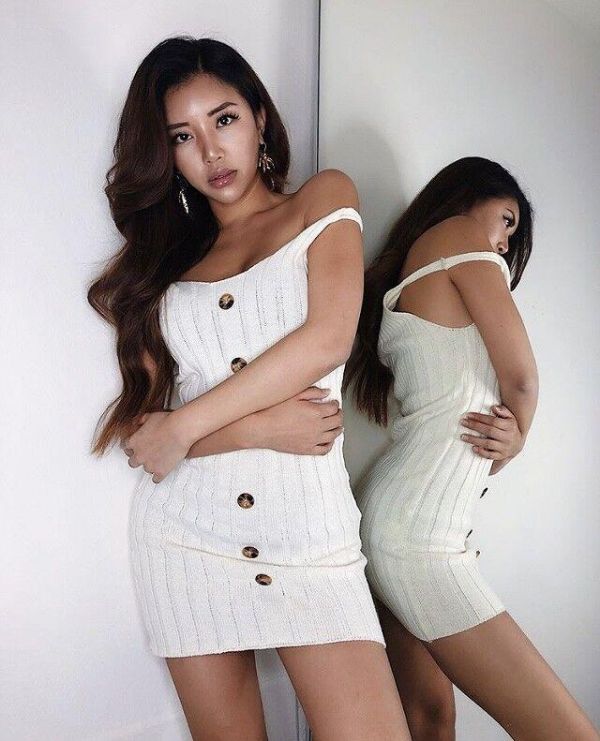 Лика проститутка Питера у метро Крестовский Остров шлюхи проститутки города