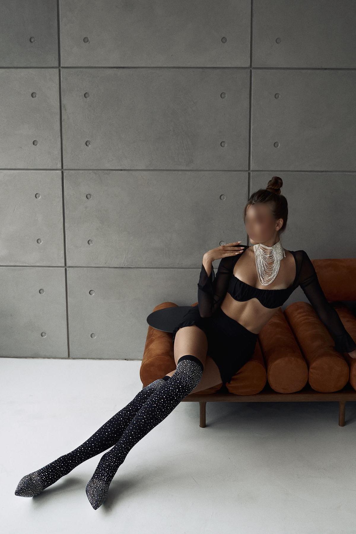 Даша индивидуалка СПб у метро Купчино ретро индивидуалки